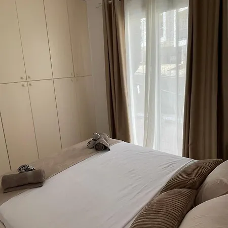 Polly Apartment Peyia